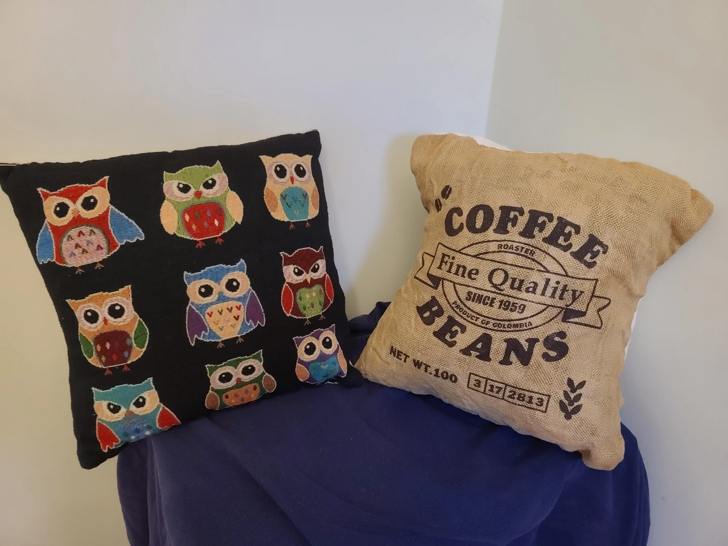 4-Piece Cozy Home Pillow & Cushion Set - photo 4