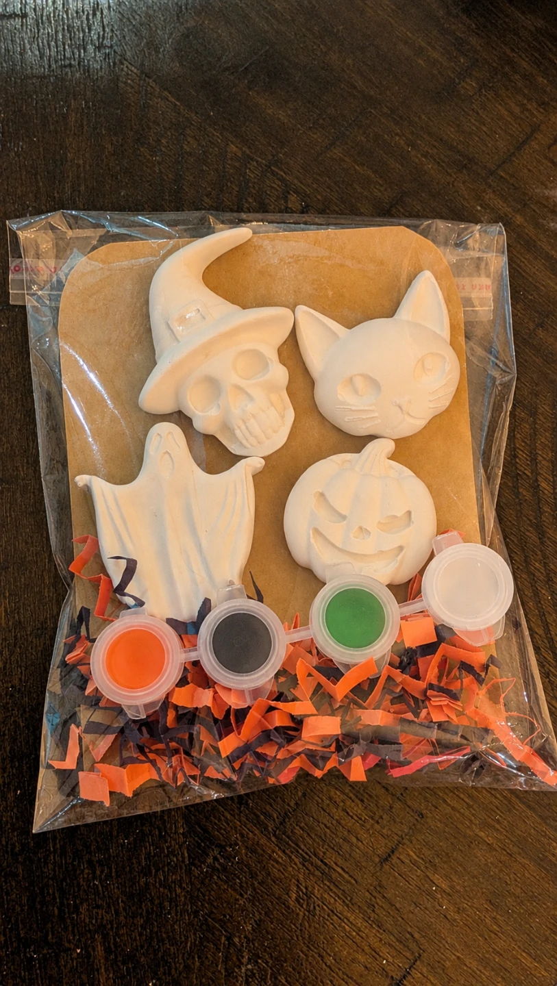🎃 Halloween Paint Your Own Figurine Kits - photo 2