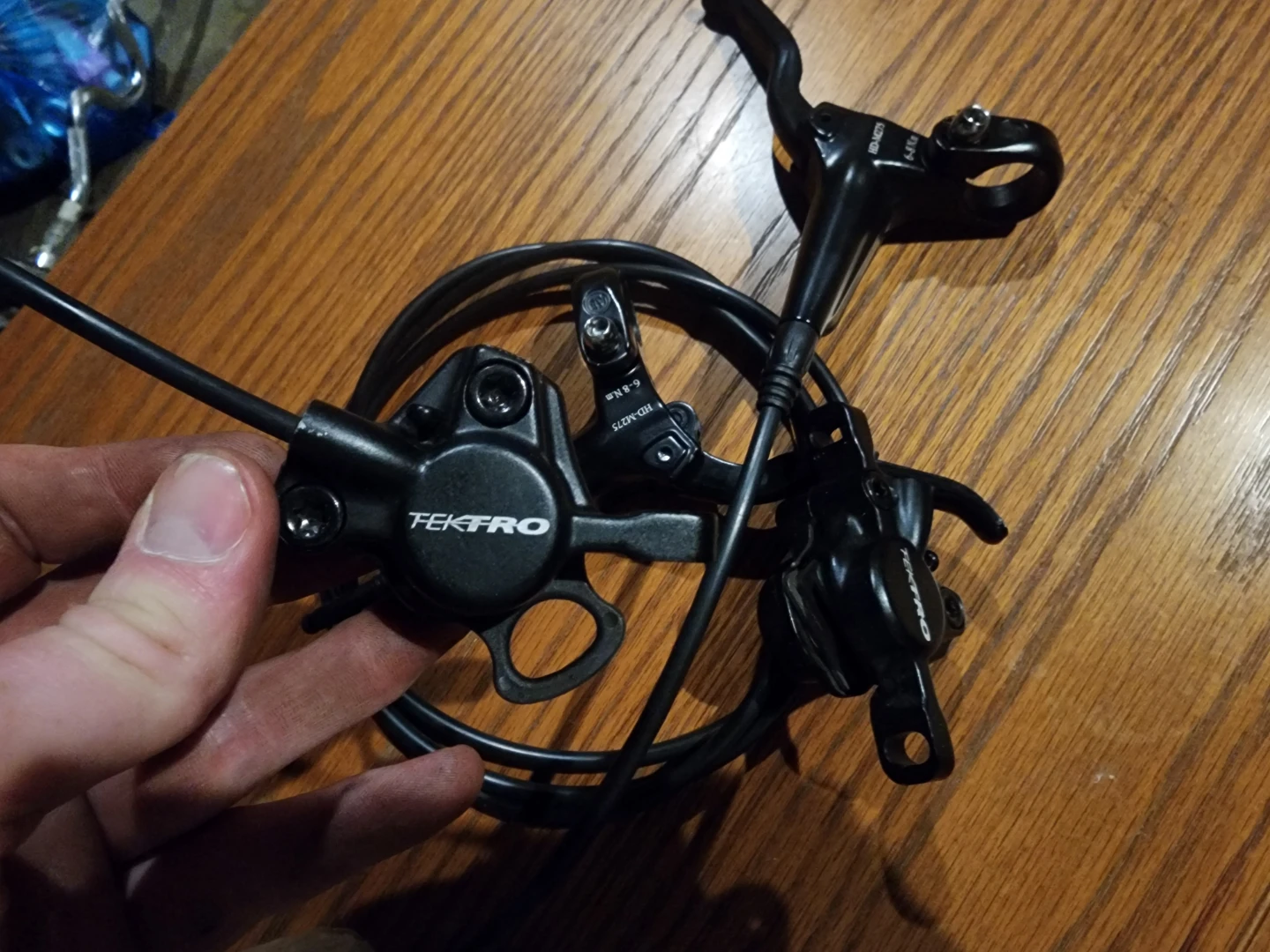 Hydroelectric brakes for mountain bike