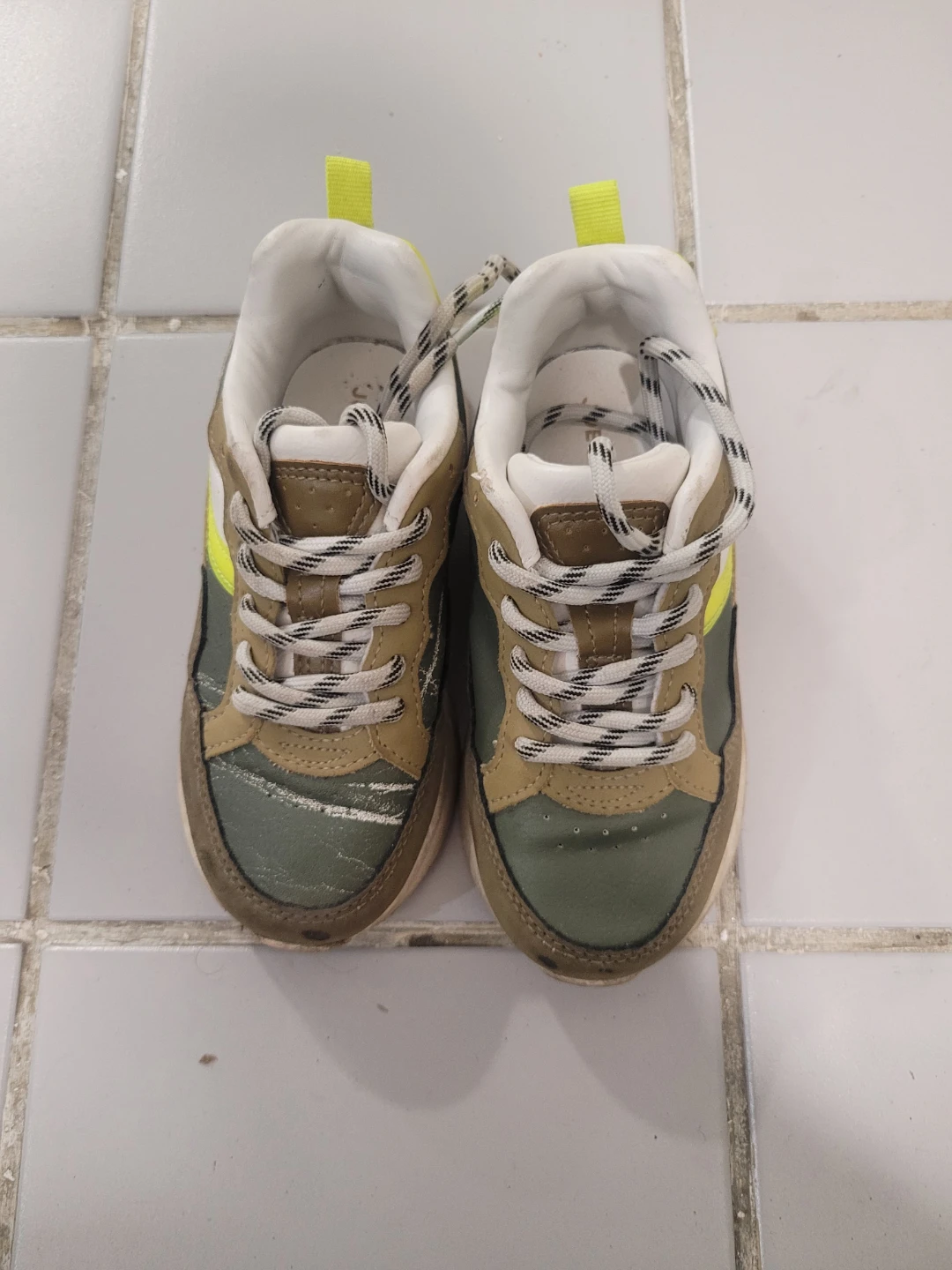 Joe Fresh Kids Sneakers Size 11 - photo 3