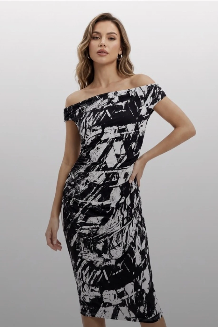 Helmut Lang Black and White Dress 🏈