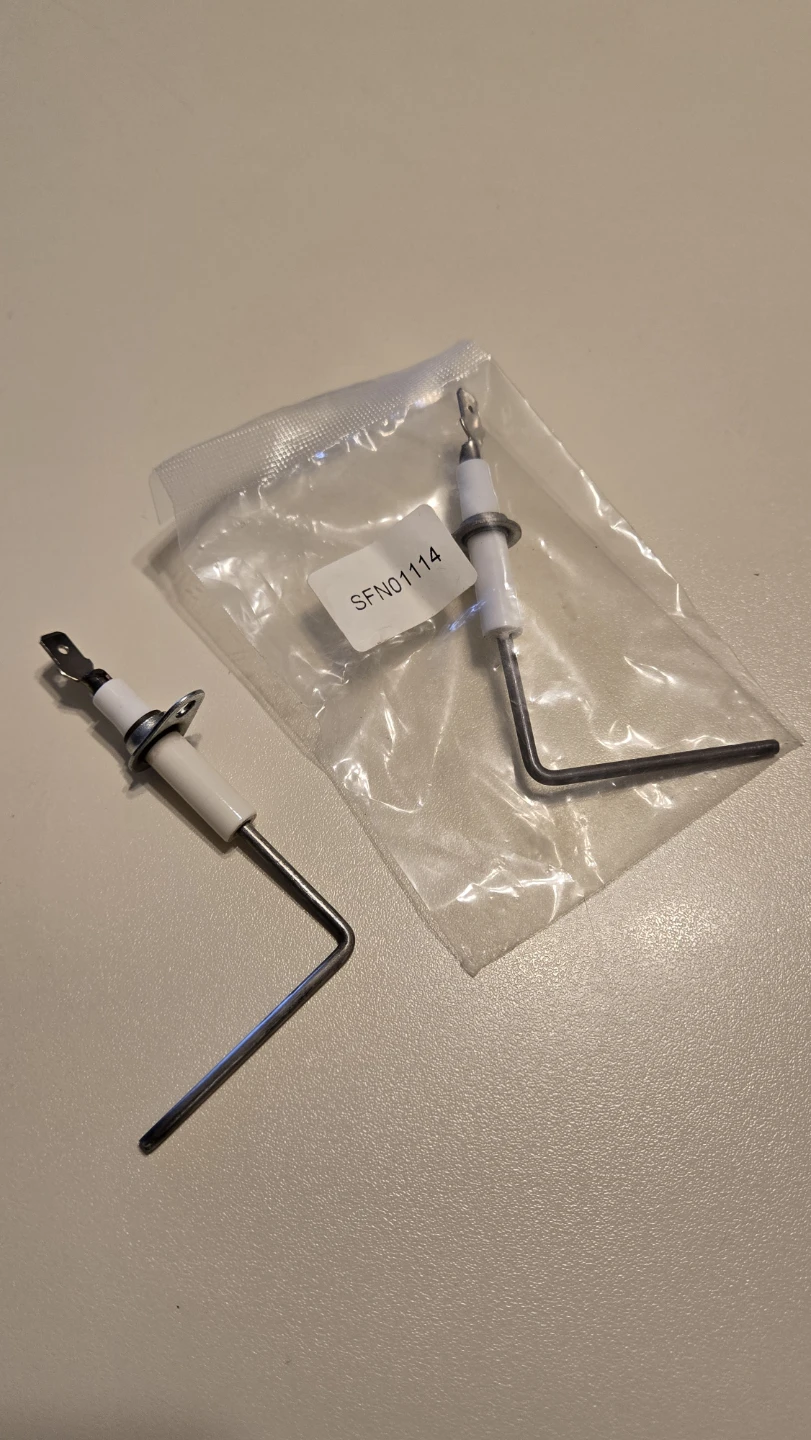 2 Igniter Electrodes