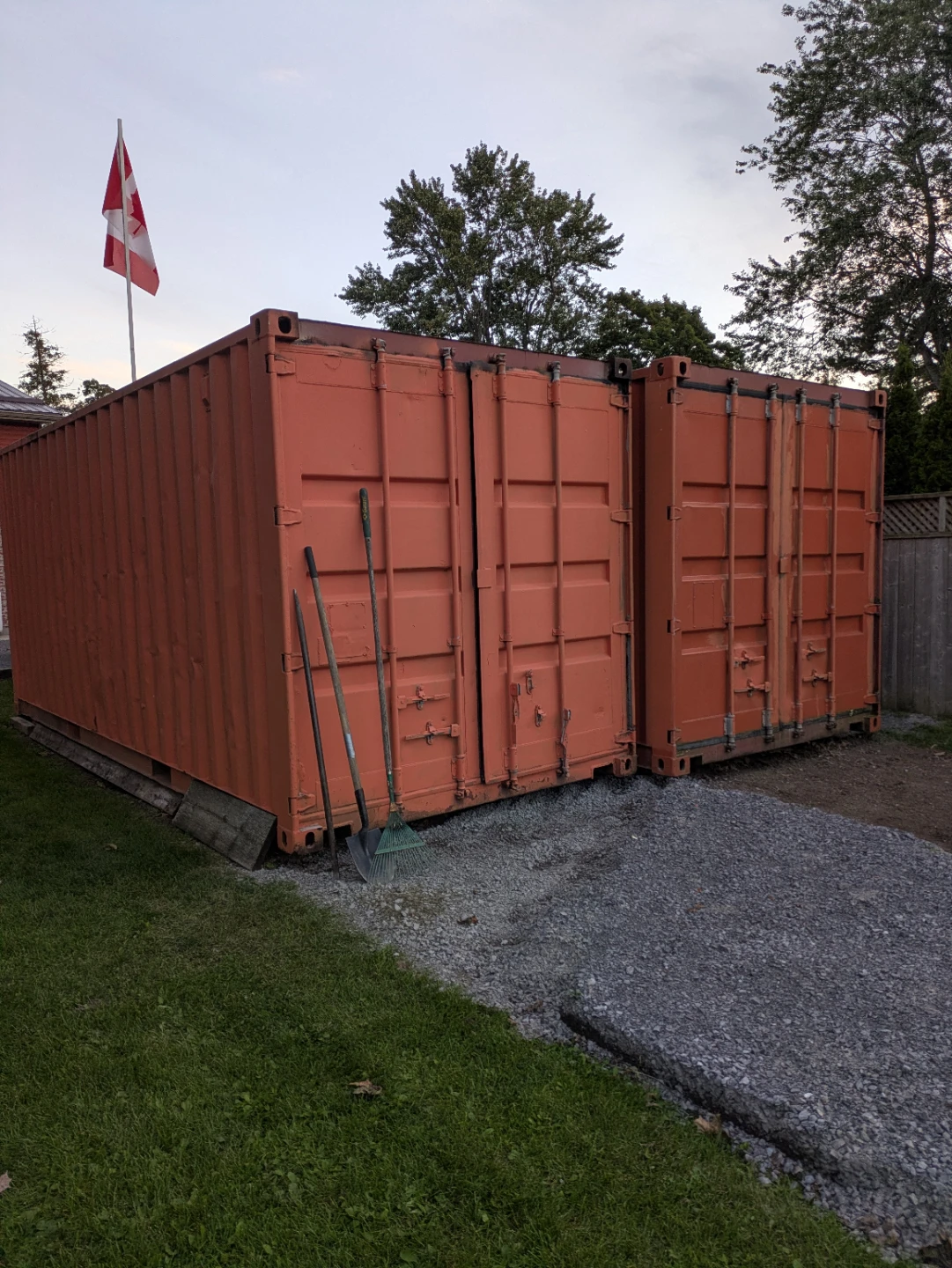 SHIPPING. CONTAINER