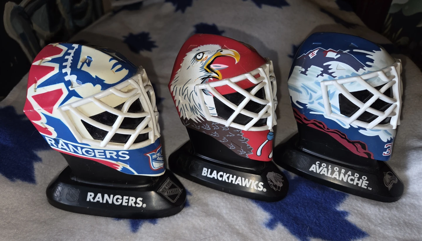 Set of 3 NHL Goalie Mask Miniatures - photo 3
