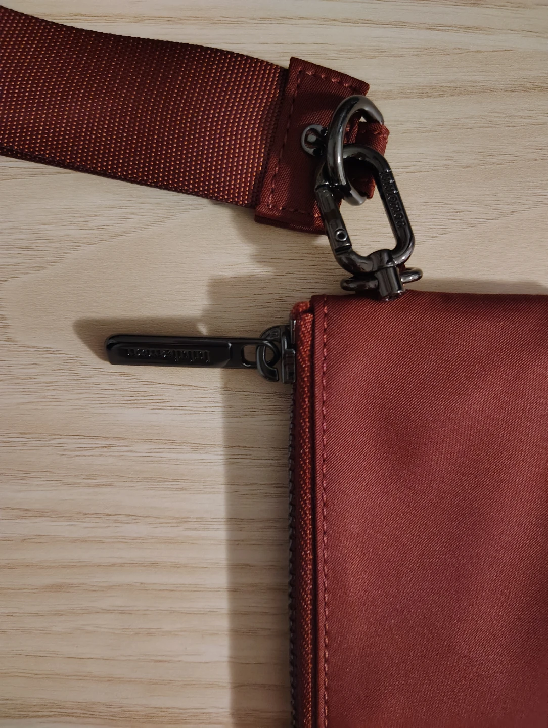 Lululemon Dual Pouch Wristlet — 1 wallet with wrist strap - photo 4