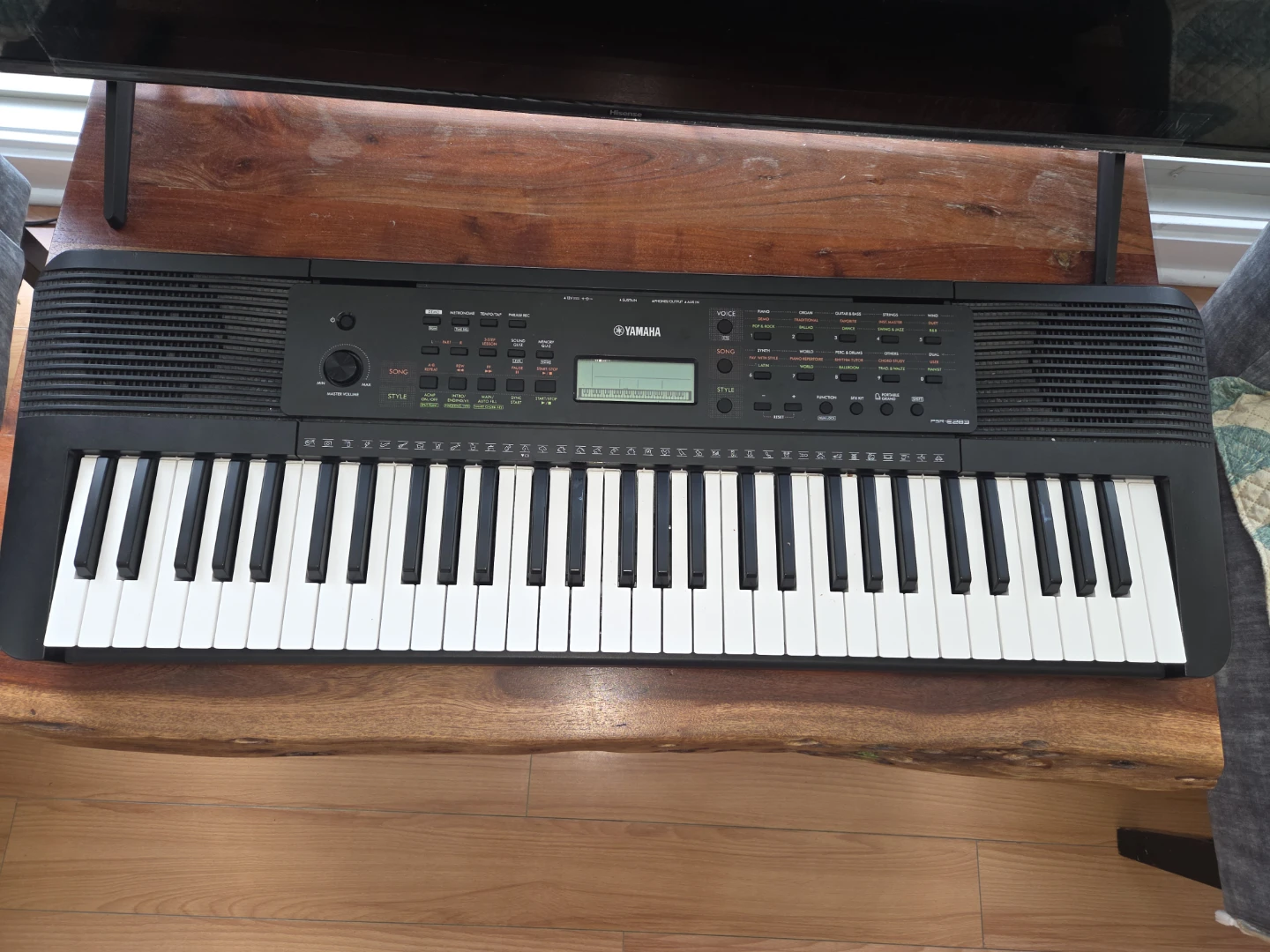 Yamaha PSR-E283 Portable Keyboard
