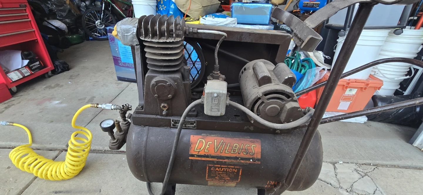 DeVilbiss Air Compressor - photo 2