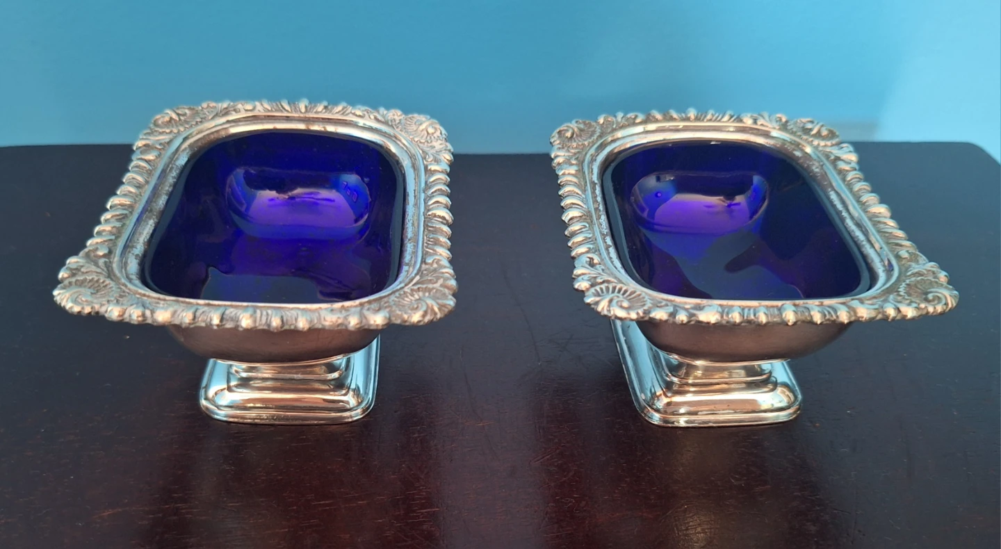 vintage silver-plated Sheffild Reproduction Salt Cellars - photo 2