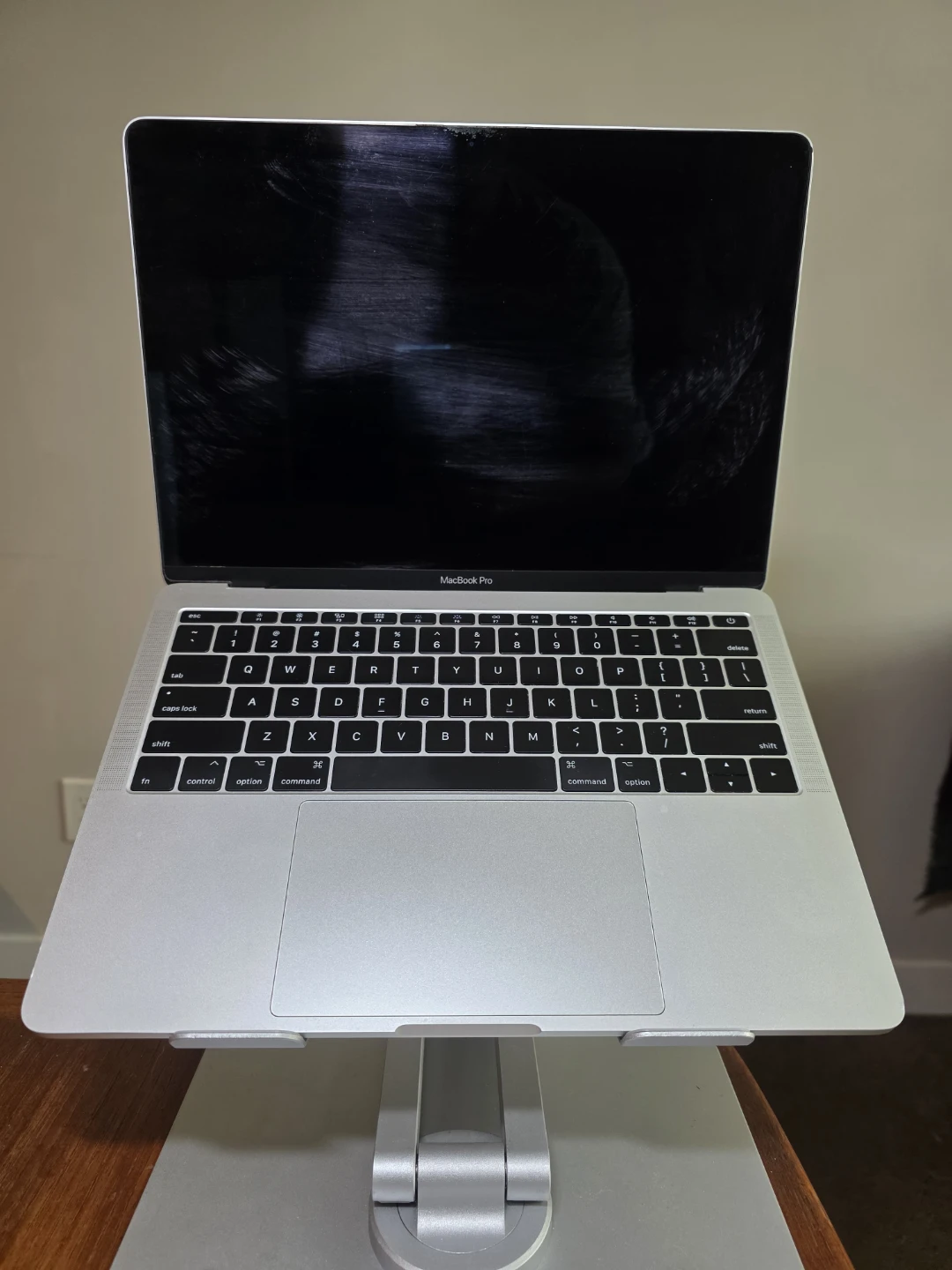 Apple MacBook Pro 13-inch (2017) - photo 2