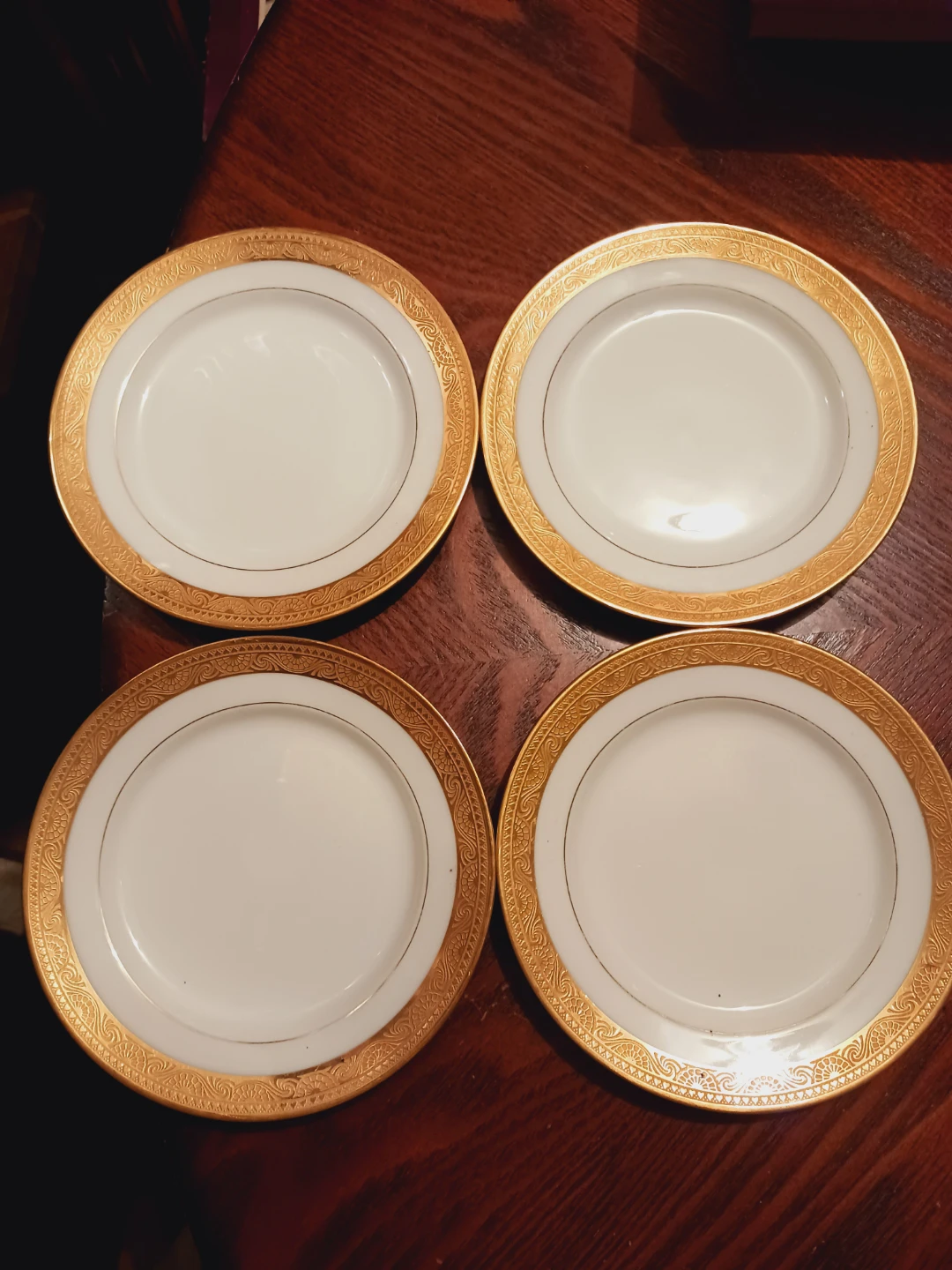 Set of 4 × 22K Gold Trim Fine French Porcelain Plates - photo 2