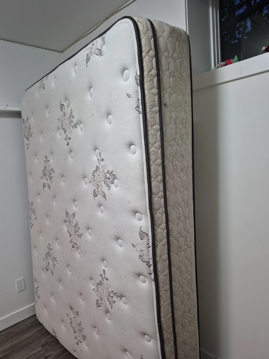 Queen Sized Mattress - photo 2