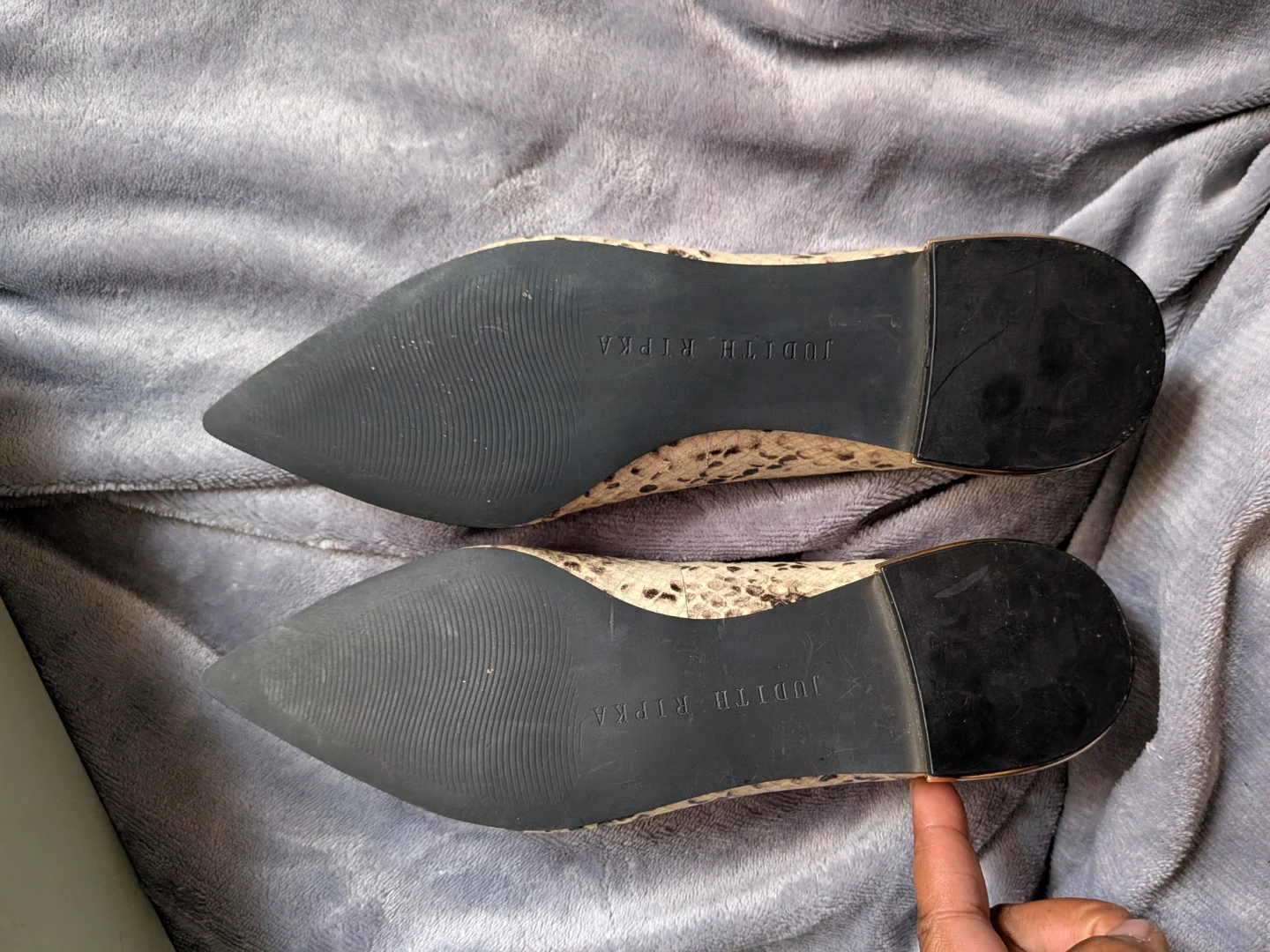Judith Ripka Size 6 Snake Print Pointed Toe Flats - photo 4