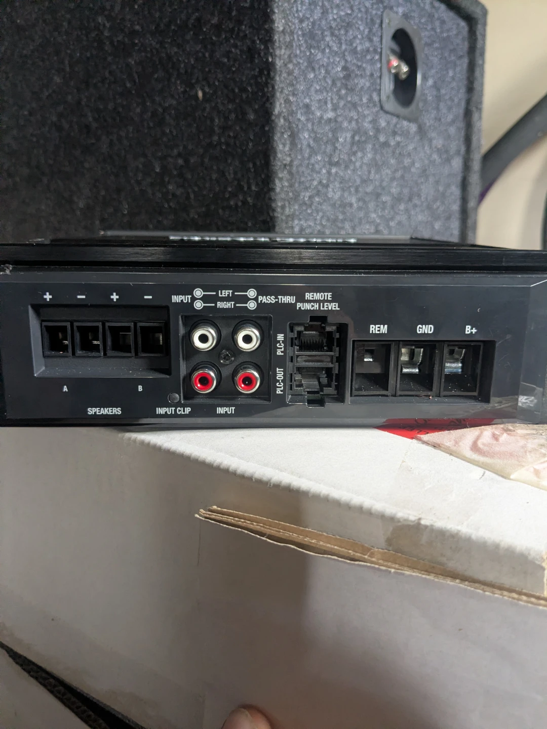 Rockford Fosgate PUNCH P300X1 Amplifier with Subwoofer Box - photo 2
