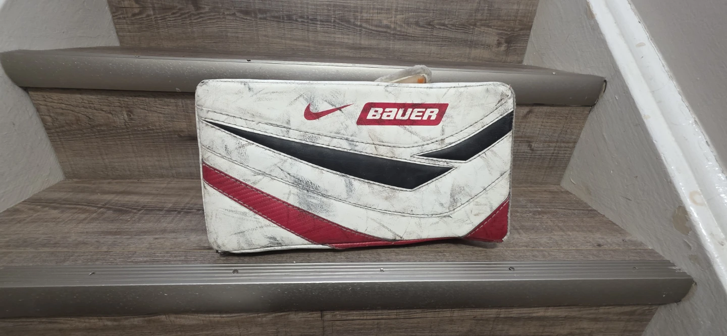 Bauer Goalie Glove