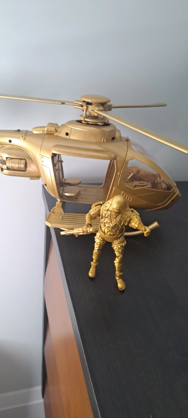 FORTNITE HELICOPTER AND ACTION FIGURE