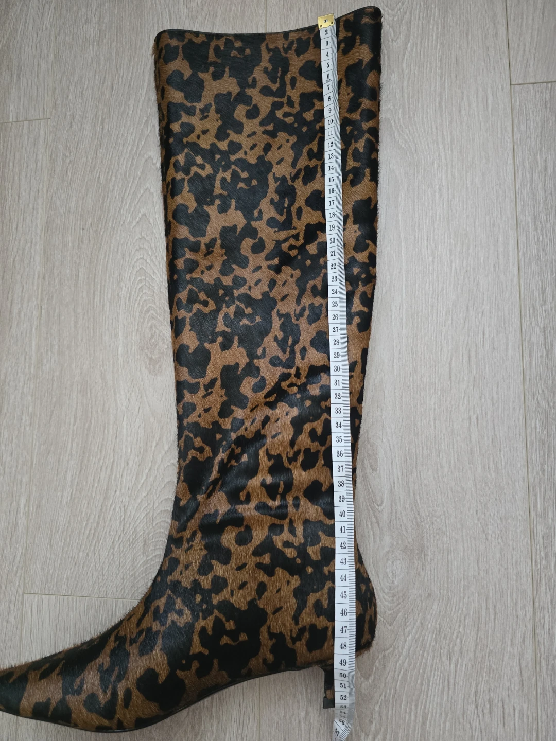 H&M Leather Leopard Print Knee-High Boots - photo 4