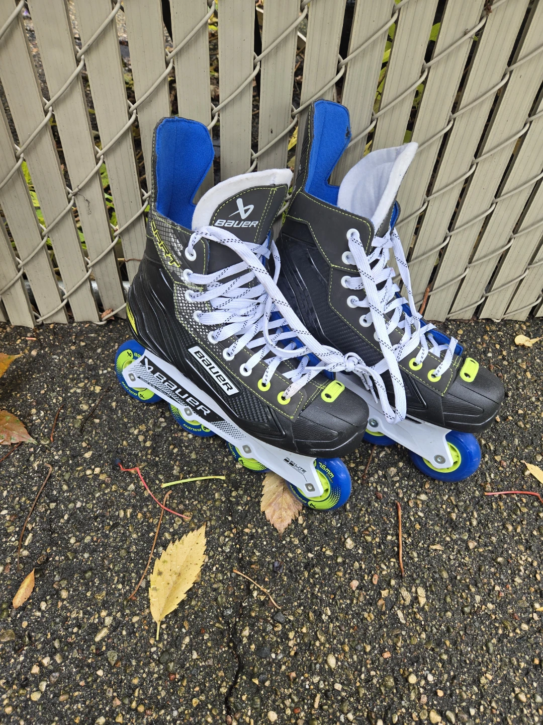 Bauer Dart Inline Hockey Skates size 8