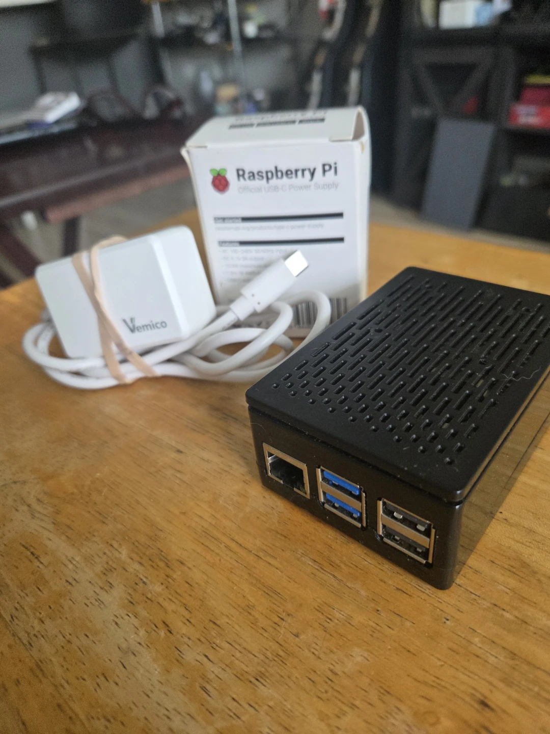 Raspberry Pi 5 8gb ram with Case and Power Supply