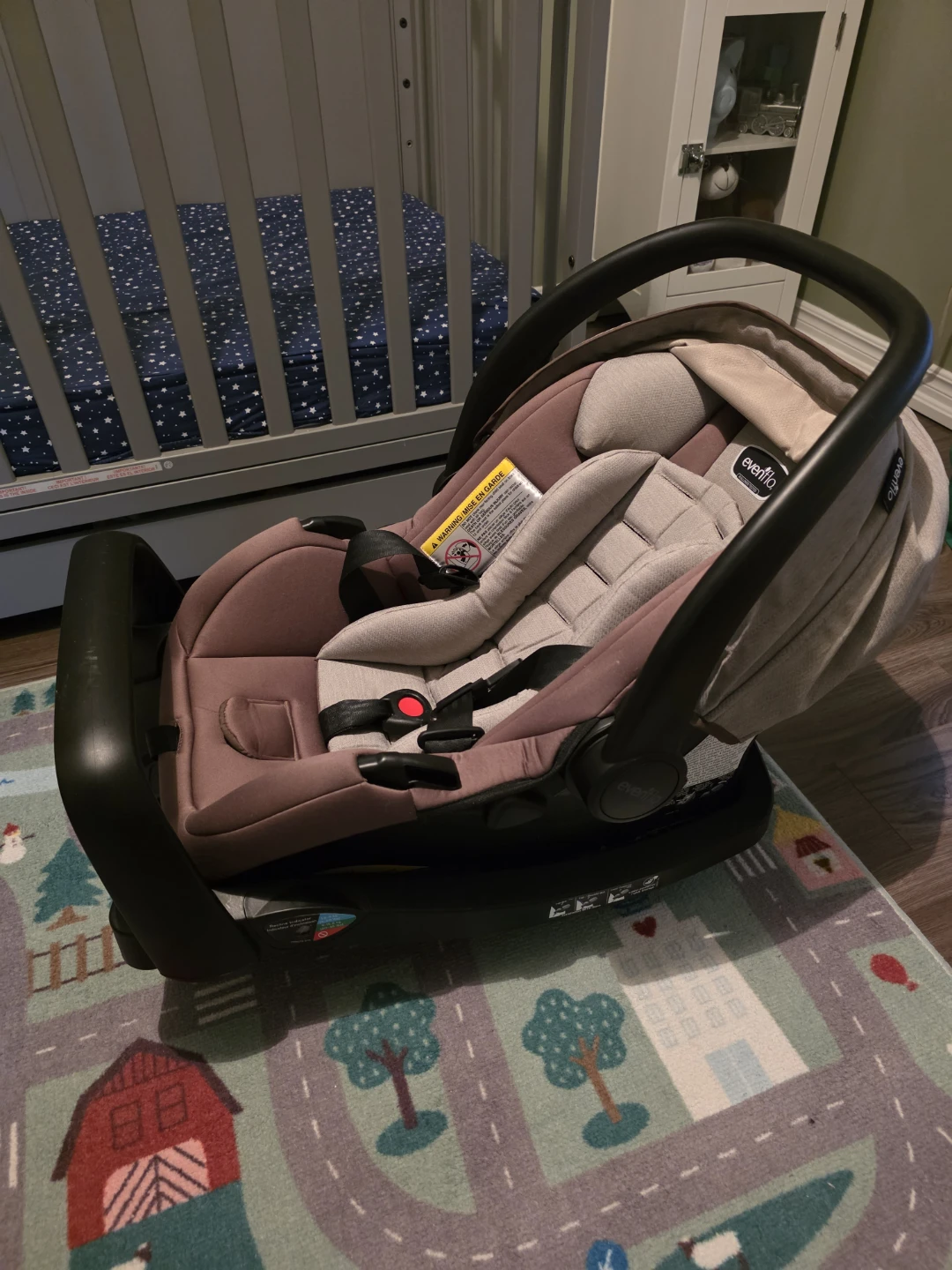 Evenflo car seat and stroller travel system - photo 5