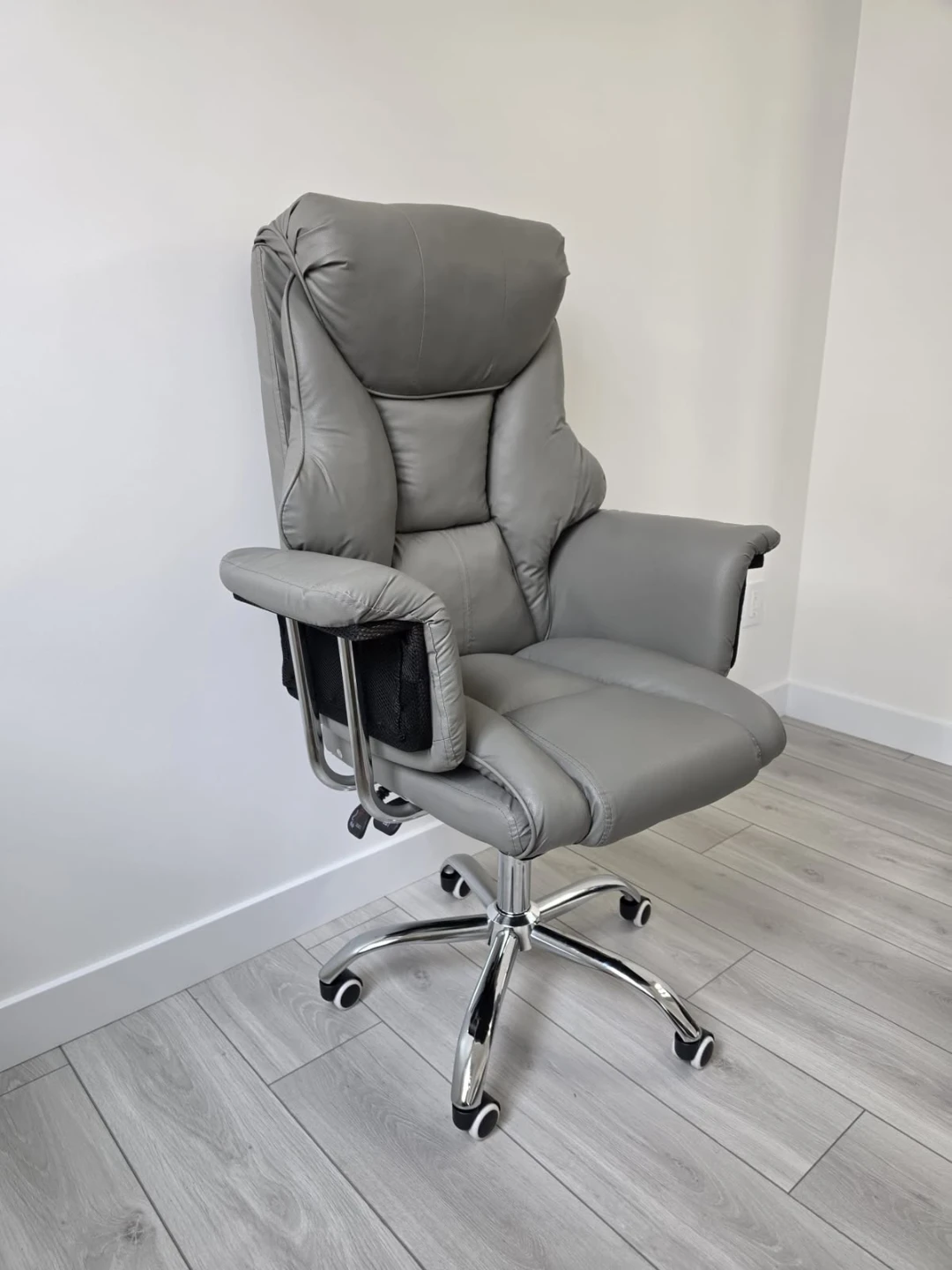 Grey Ergonomic Office Chair - photo 3