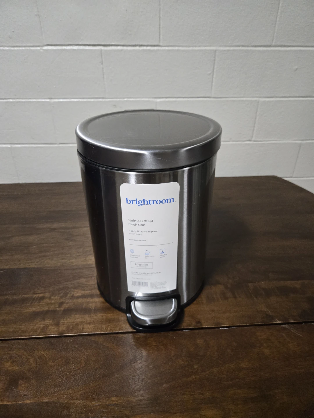 Stainless Steel Foot Pedal Trash Can 1.3 Gallon / 5L
