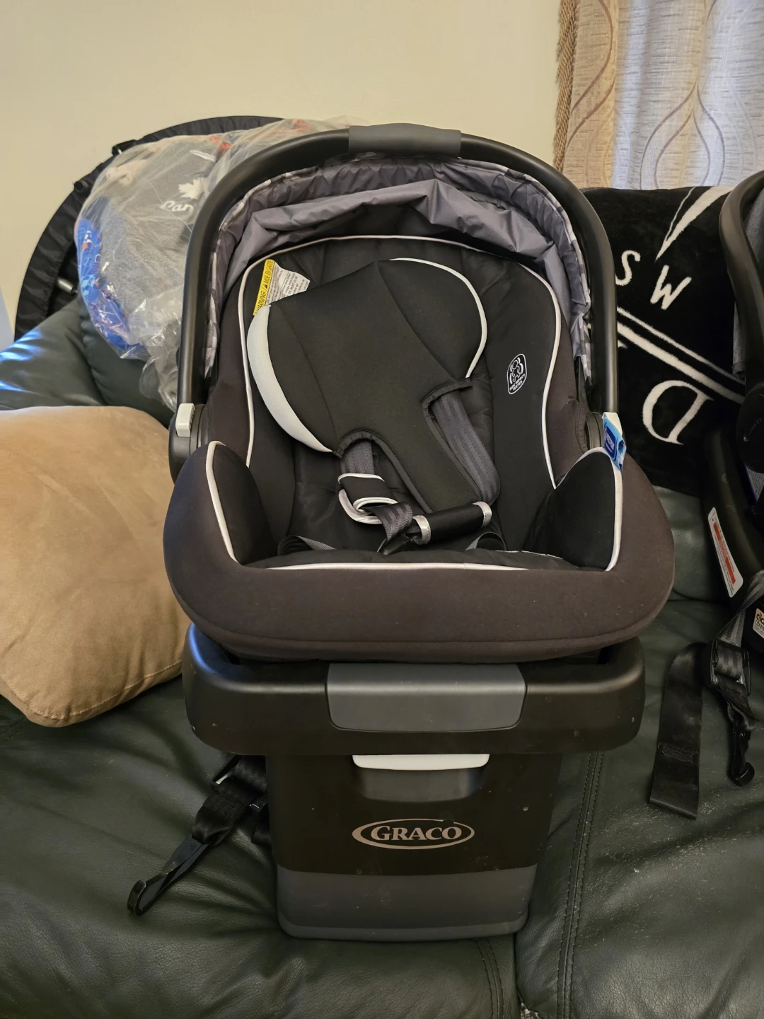 Graco SnugRide 35 Infant Car Seat