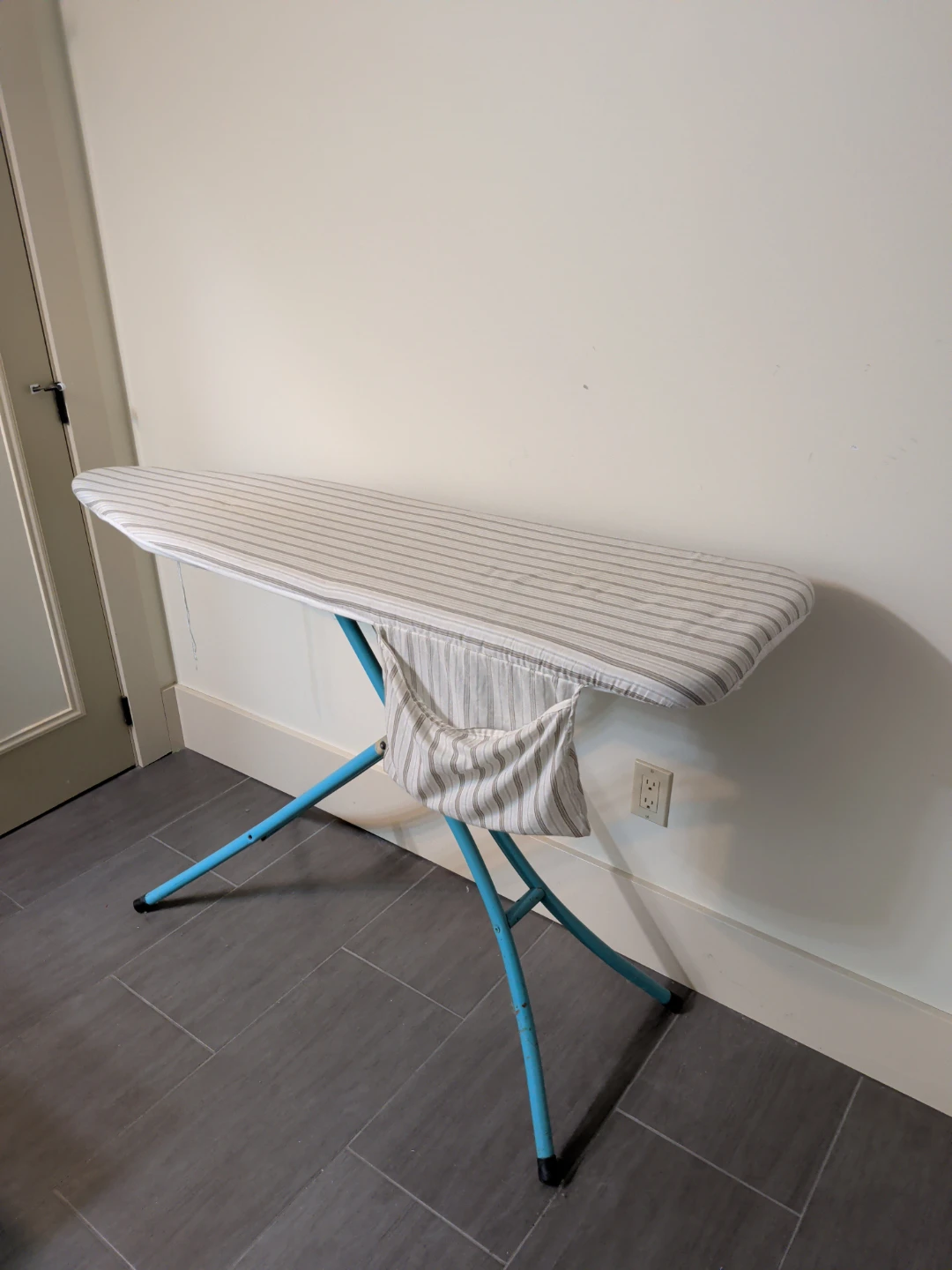 Panasonic Steam Iron and Ironing Board Set