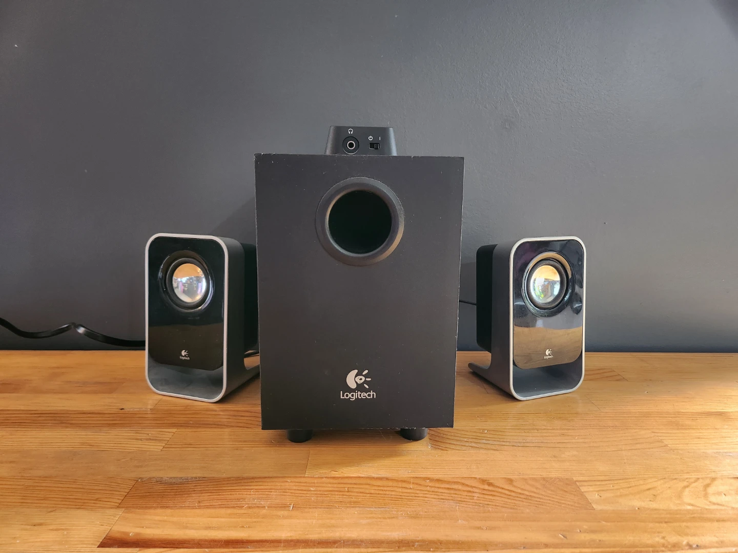 Logitech LS21 Multimedia Speaker System