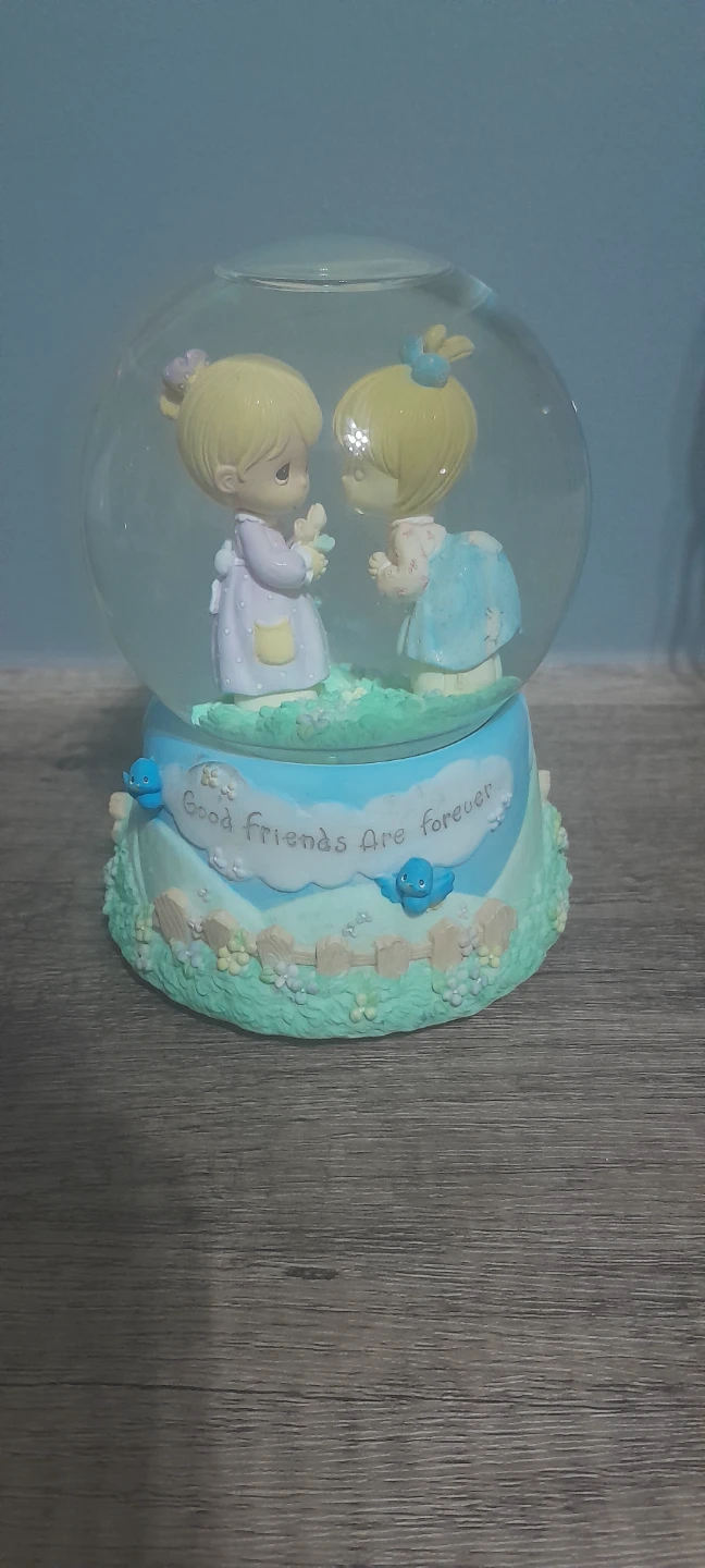 Precious Moments "Good Friends Are Forever" Snow Globe - photo 2