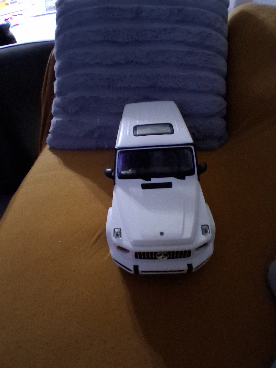 White Mercedes-Benz G-Wagon Toy Vehicle - photo 3