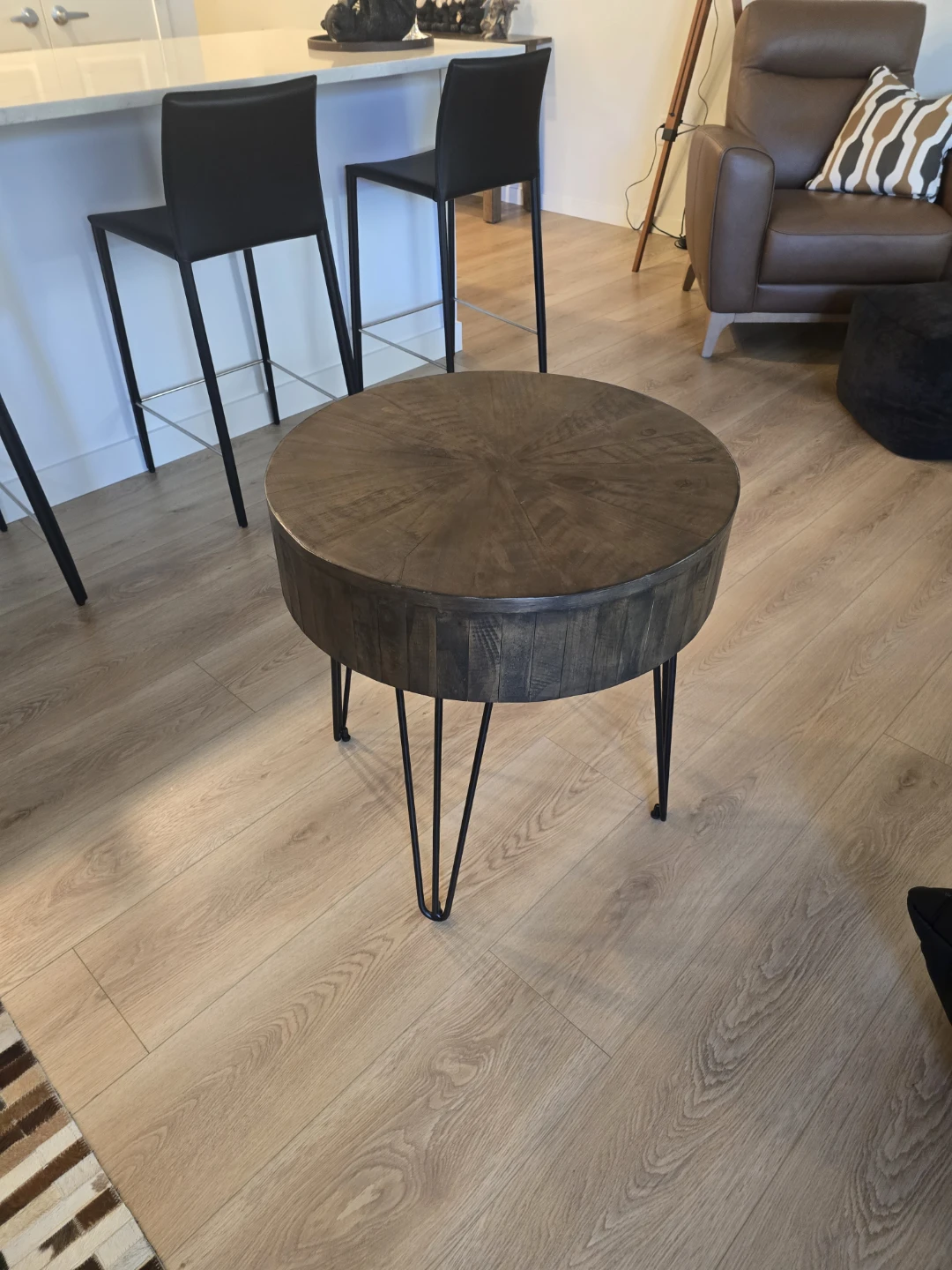 CRATE and BARREL RECLAIMED WOOD TABLE - photo 2