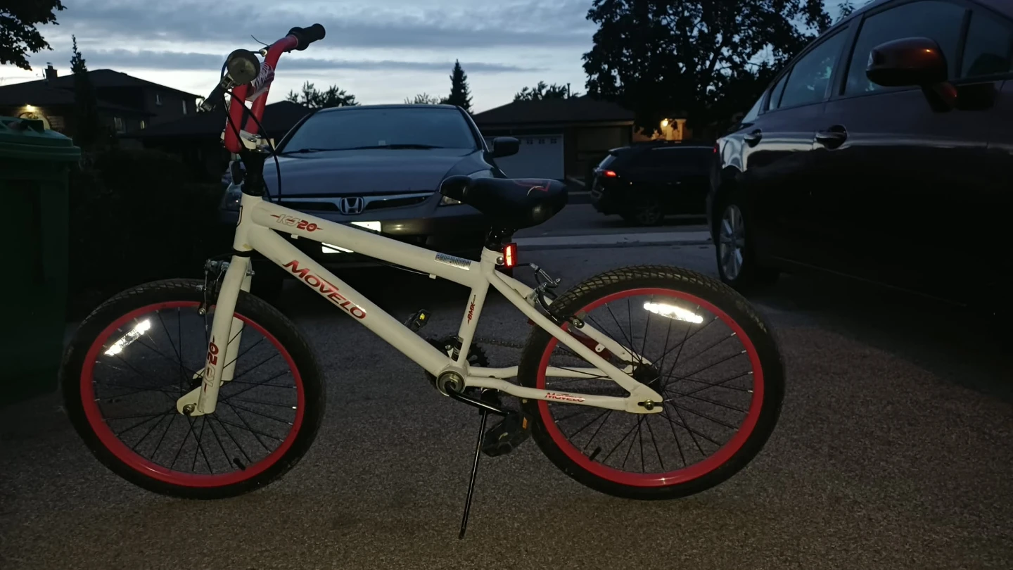 Movelo 20-inch Boys BMX Bicycle - photo 2