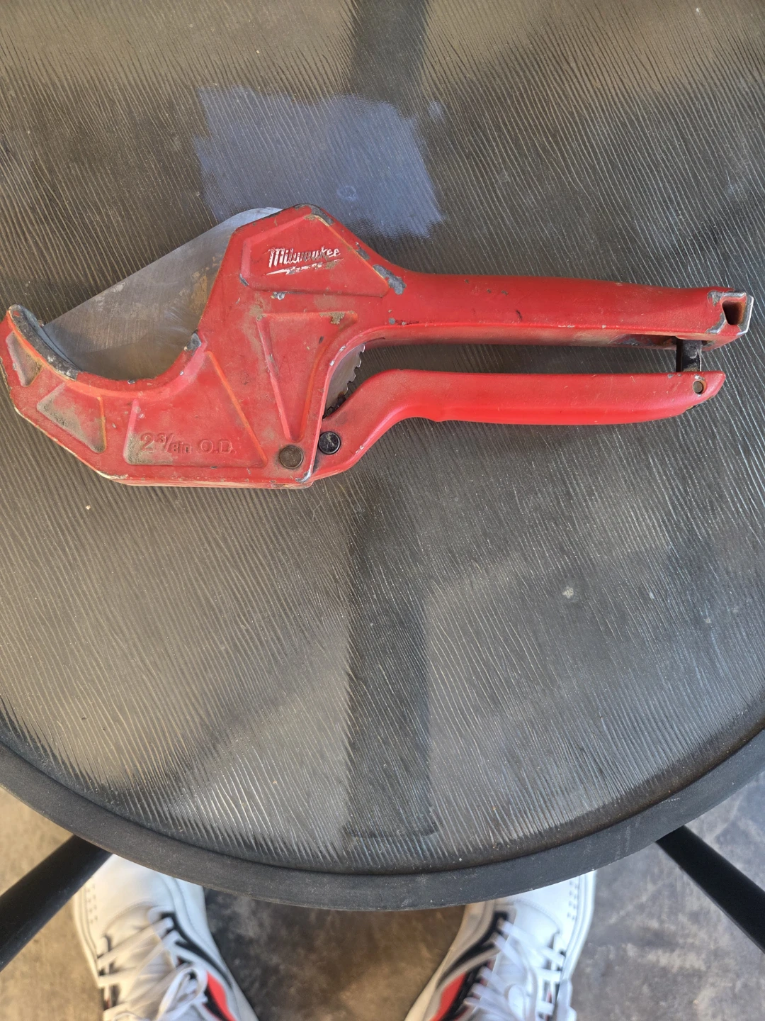 Milwaukee 2 3/8 inch Ratcheting PVC Cutter