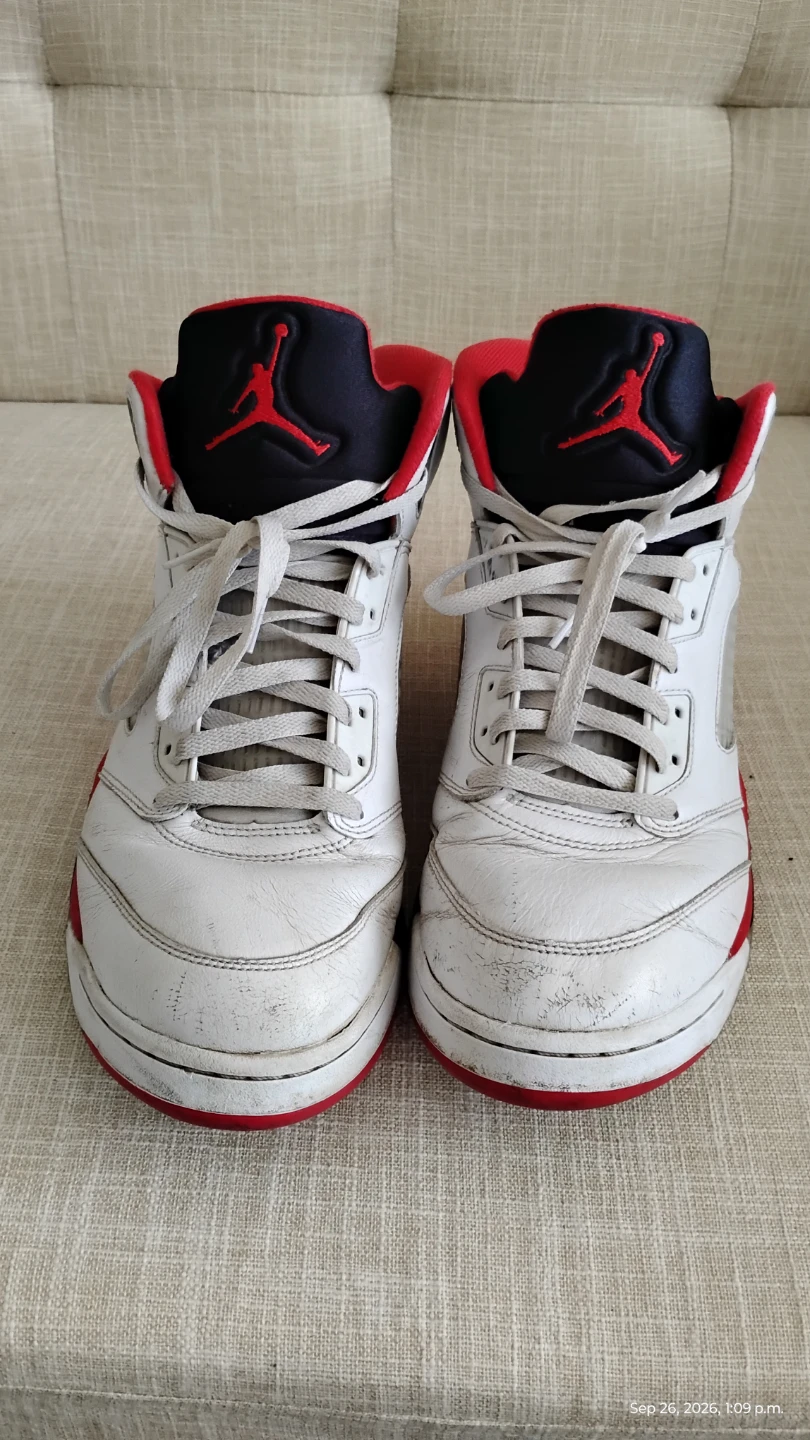 Men's Nike Air Jordan 5 Retro White Red. Size 10 - photo 3