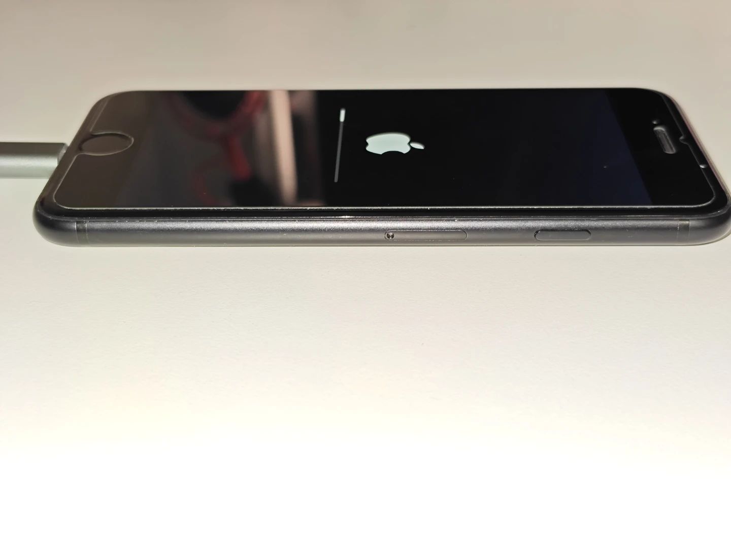 iPhone SE 2nd Generation 64gb - photo 3