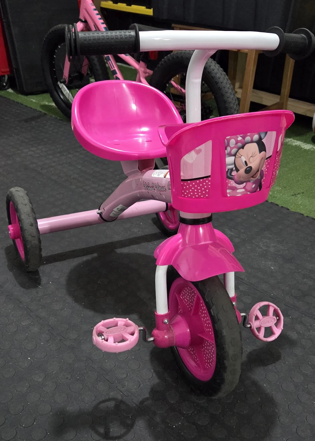 Huffy Minnie Mouse Kids Tricycle - photo 2