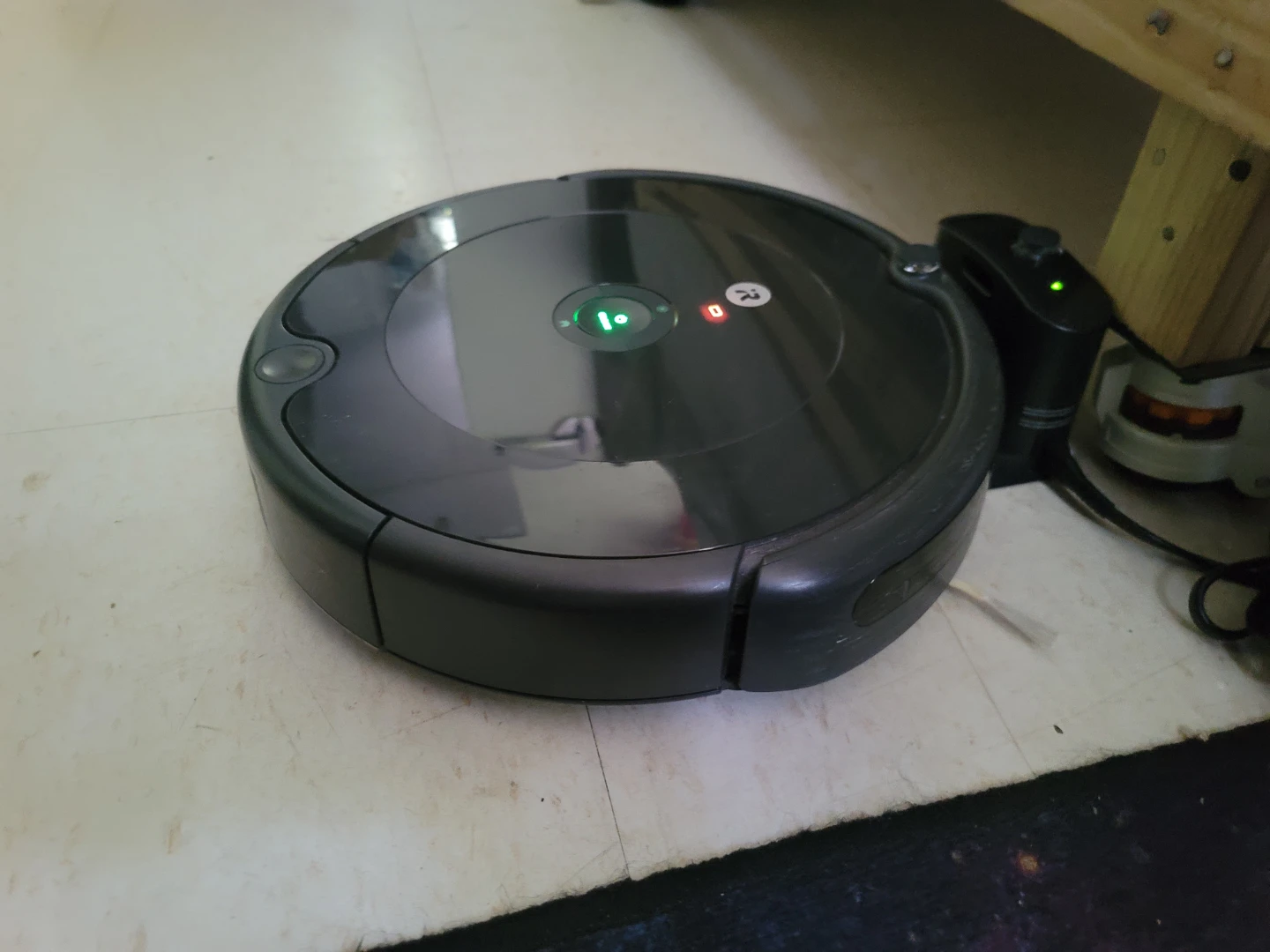 iRobot Roomba i5 for Sale - photo 3