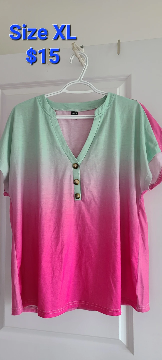 Ombre V-Neck Button Top - Size XL