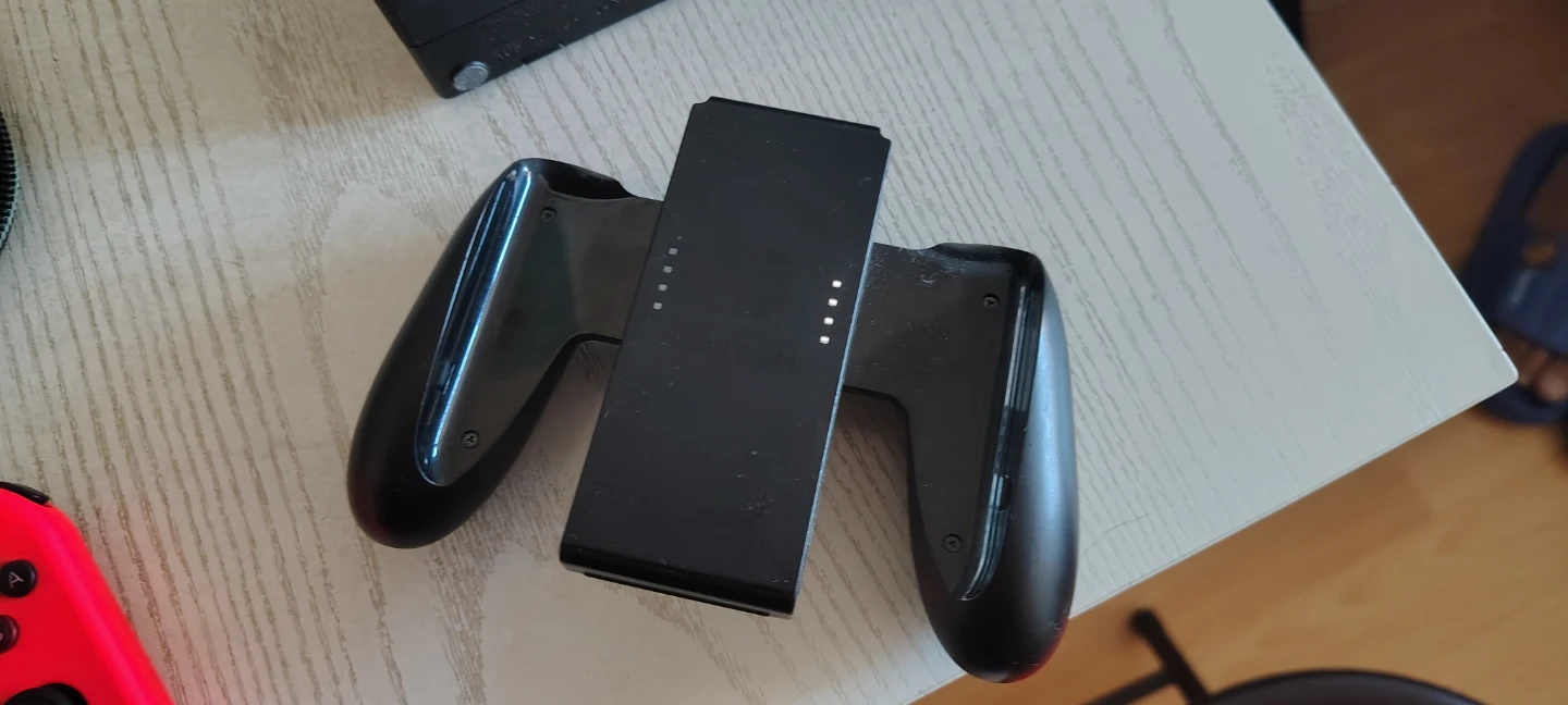 Switch 1 with other stuff - photo 3