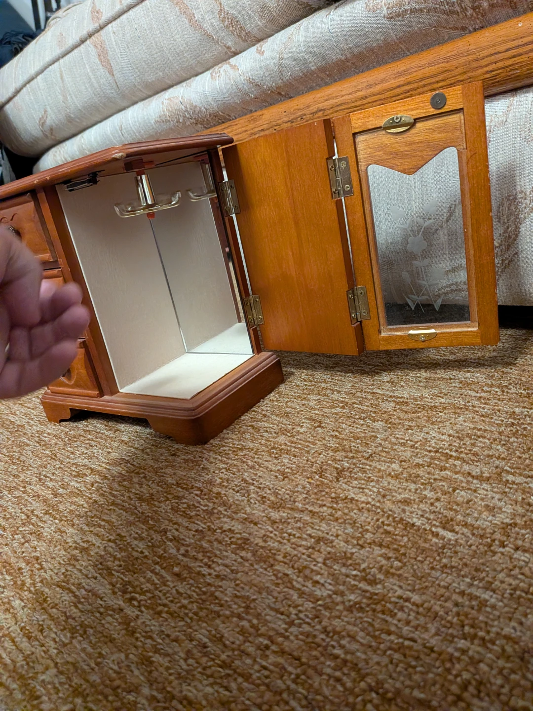 Wooden Jewellery Box with Side Compartment - photo 3