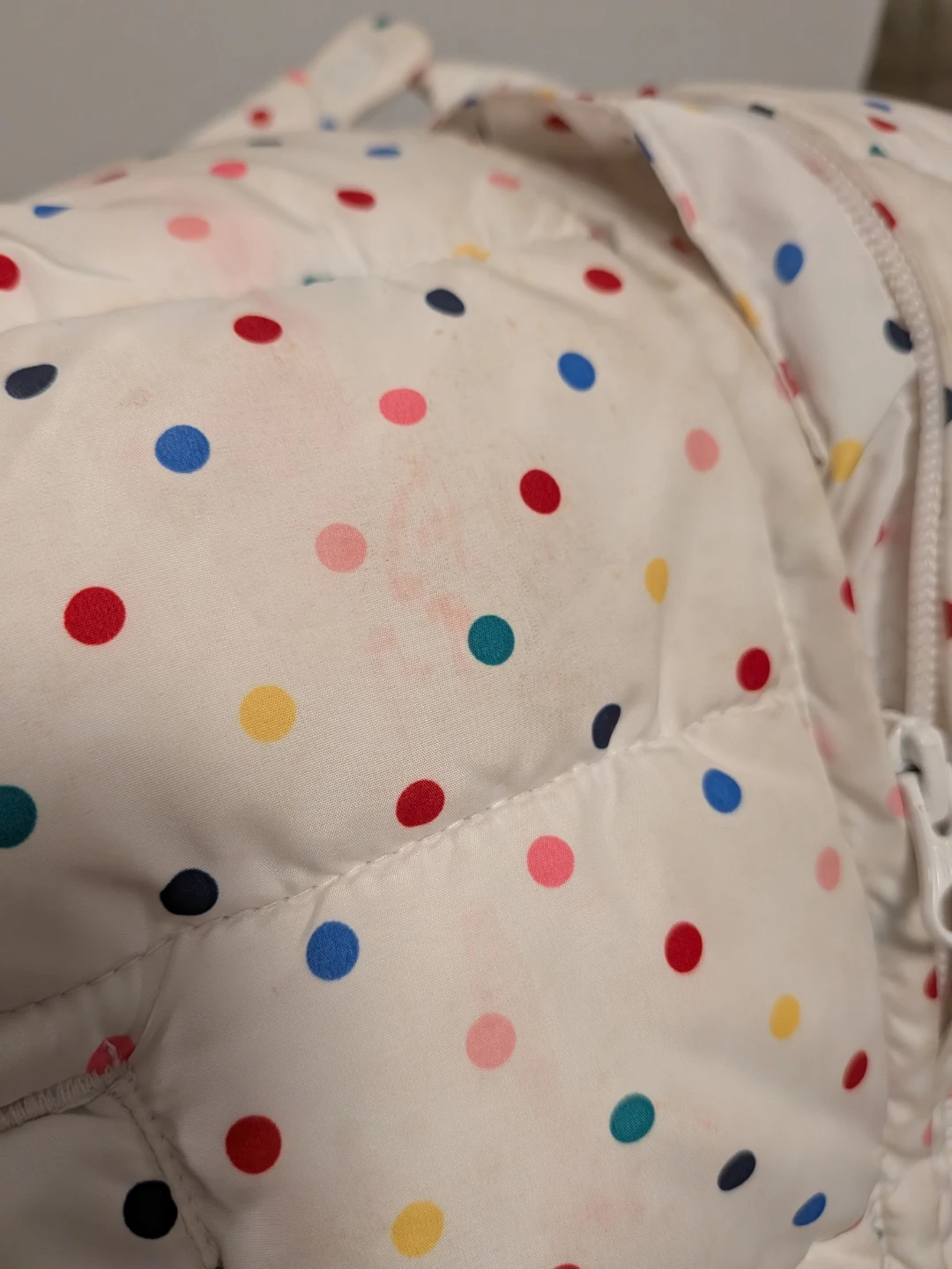 Baby Gap 2T  Polka Dot Puffer Vest🏈 - photo 3