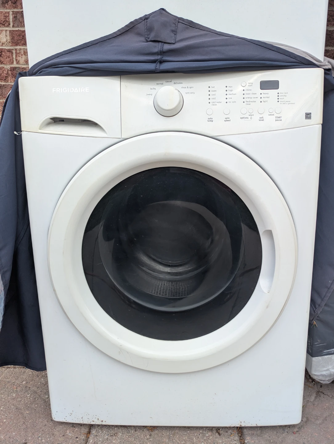 Frigidaire Front Load Washing Machine