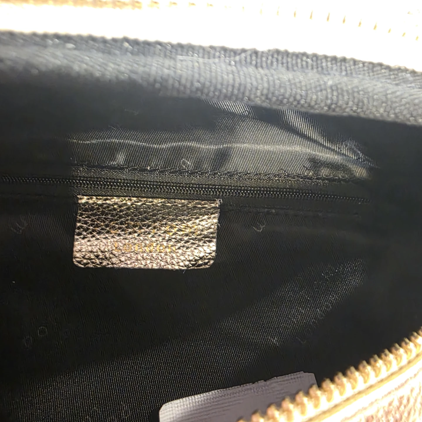 Pom Pom London Genuine leather metallic gold belt bag - photo 4