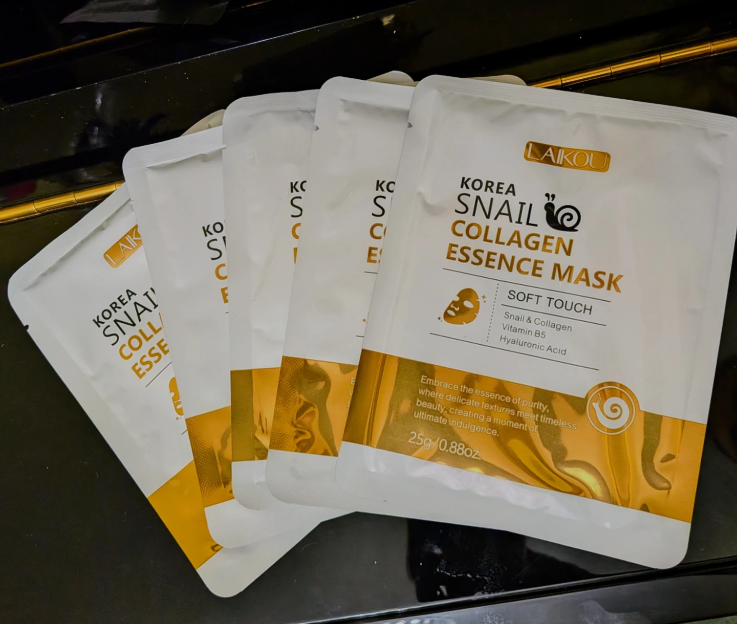 5 Laikou Snail Collagen Essence Mask Packs
