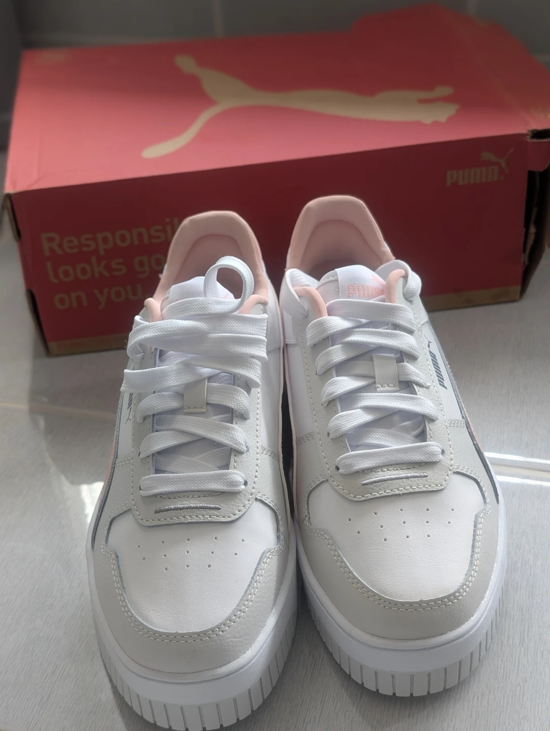 Puma White and Pink Sneakers Sz 6 - photo 2