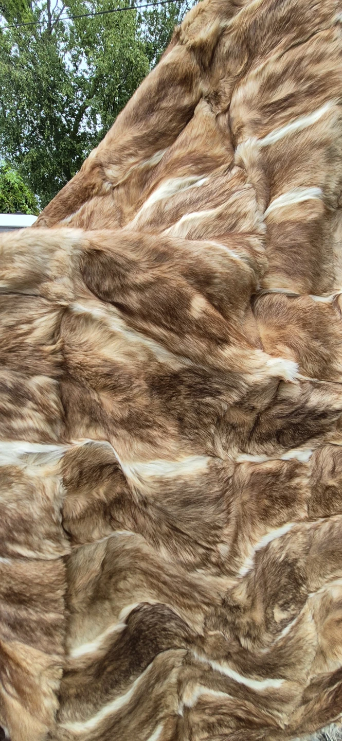 **Moving Sale**Genuine Rabbit Fur / 104 Rabbit Pelts”** - photo 5