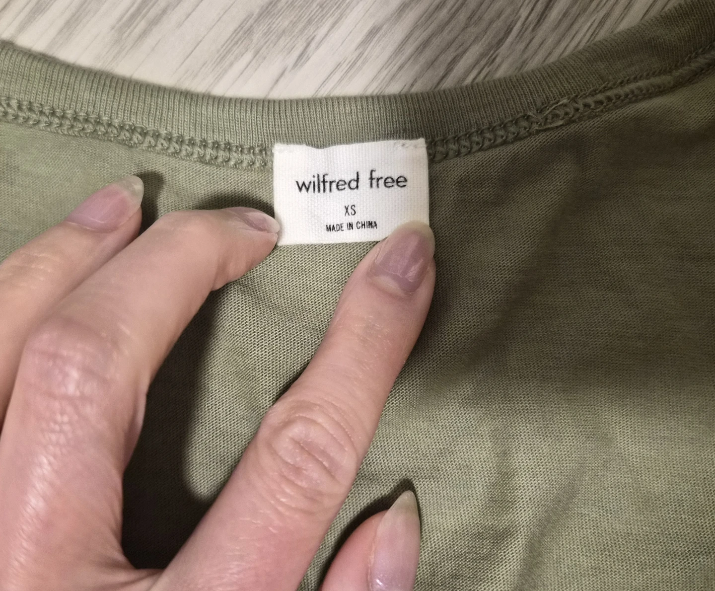 Aritzia Wilfred crop top - photo 4