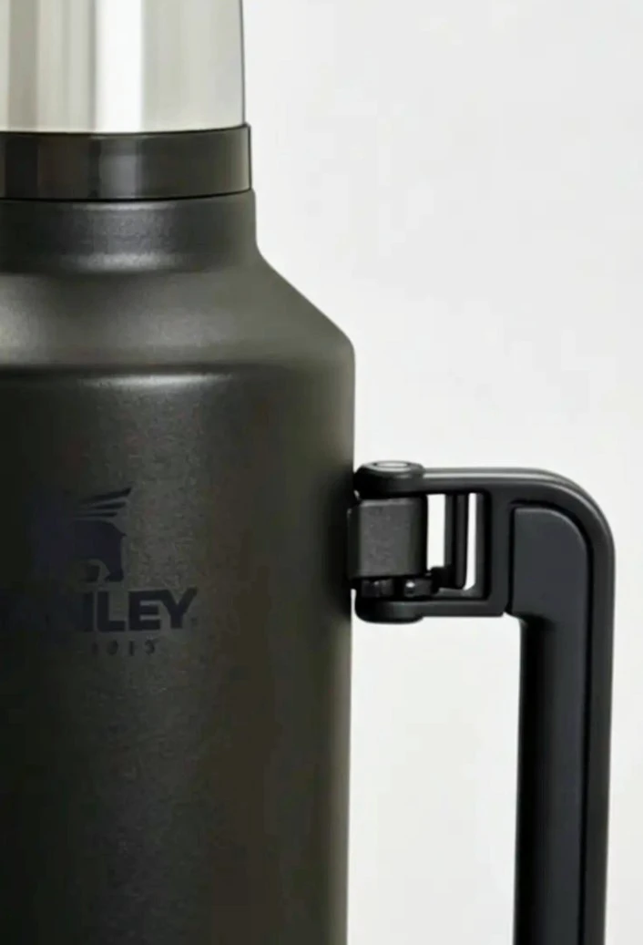 Stanley 2.5-Quart Thermal Bottle, Wide Mouth, Leak-Proof Lid - photo 4