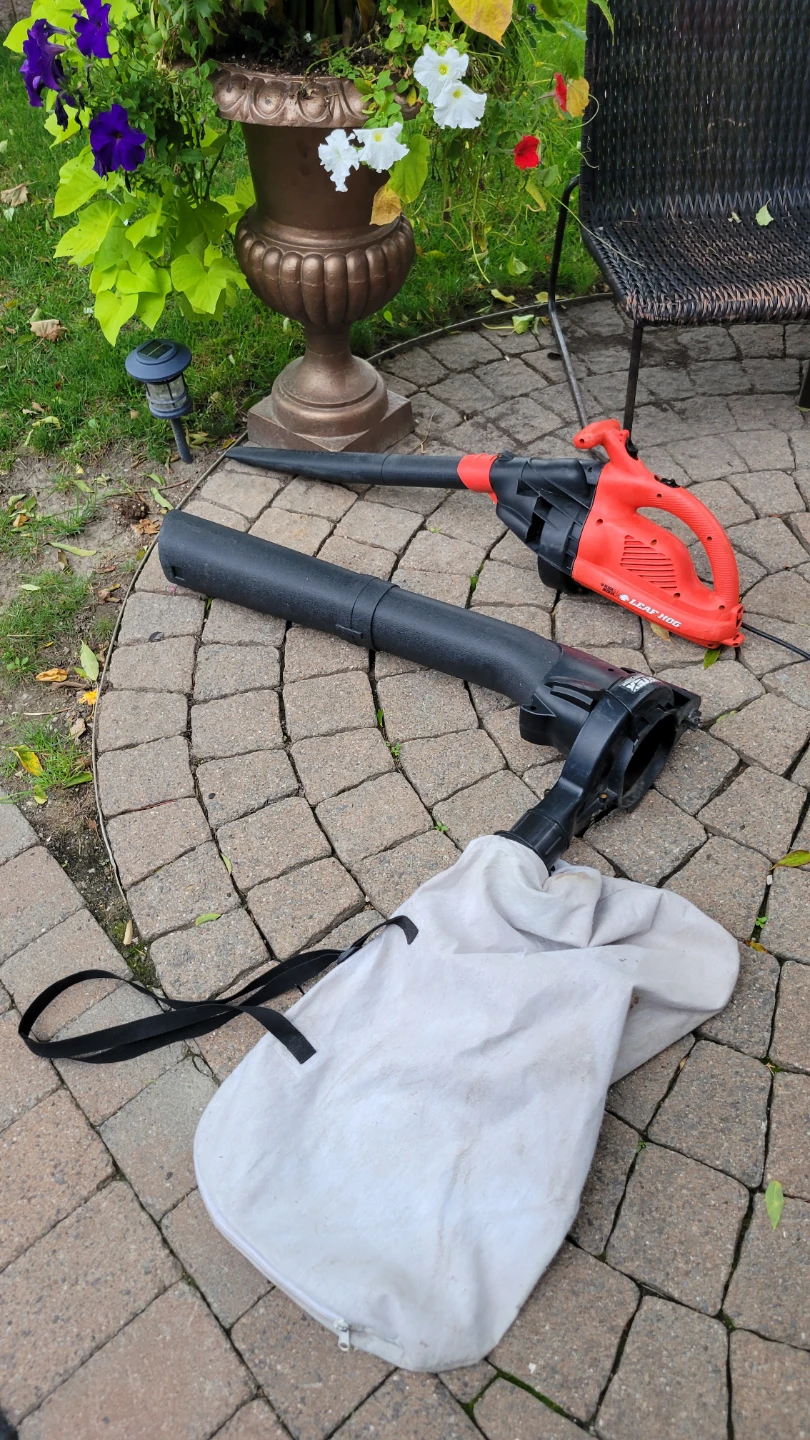 Black & Decker Leaf Hog Blower & Vacuum - photo 2