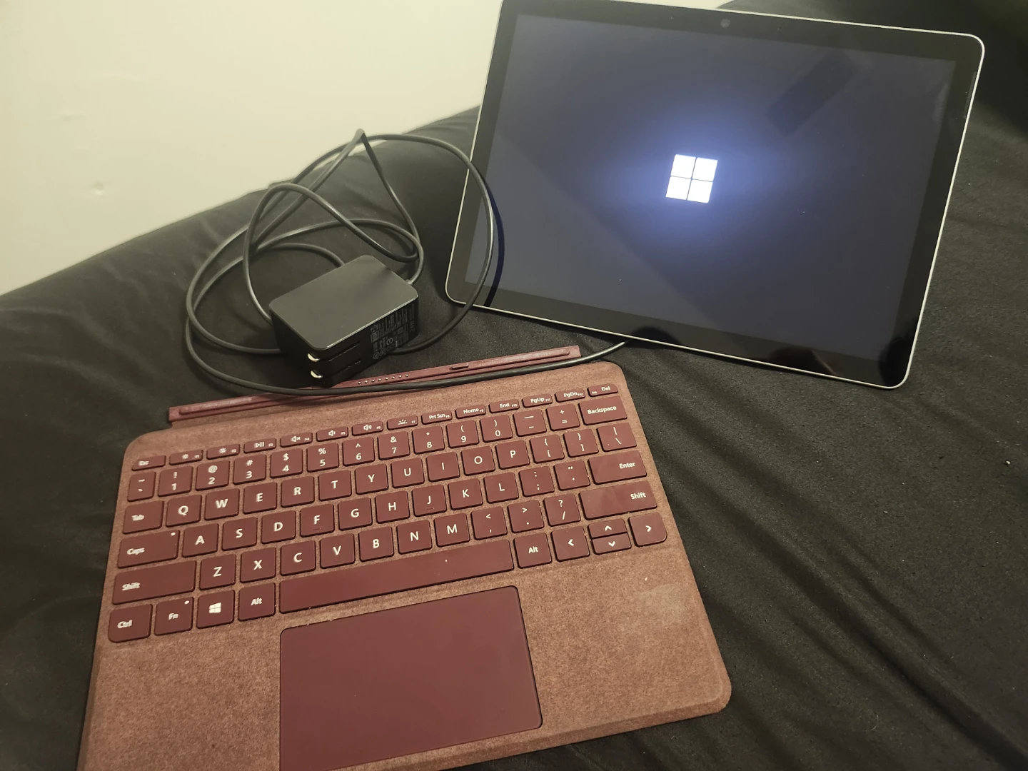 Microsoft Surface Go 64GB with Keyboard - photo 2